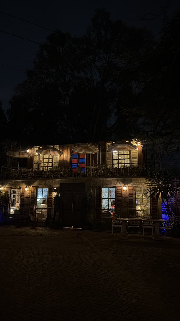 PhoneExpressKe's tweet photo. Shot on iPhone 17.

Night Mode📸 https://t.co/y53AYtdxK6