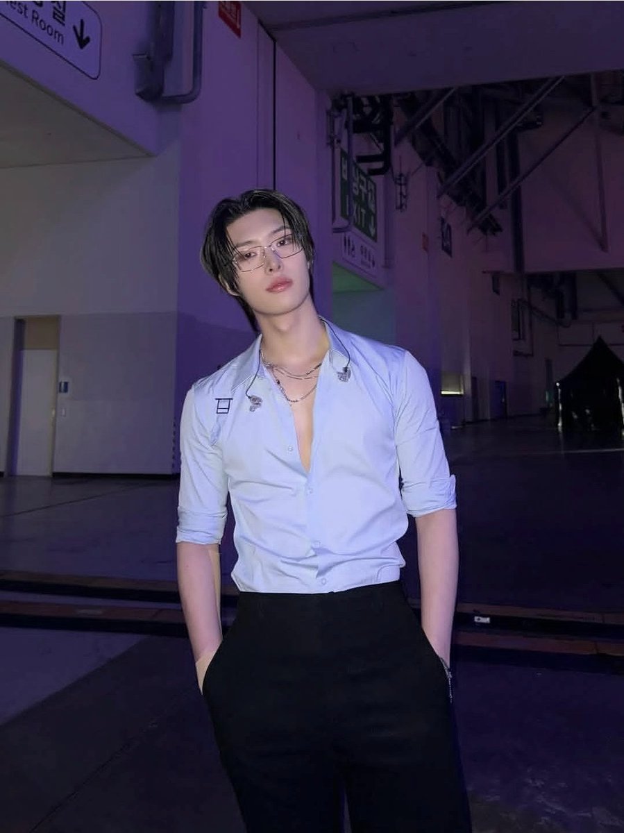 UpdateKBoys's tweet photo. Feliz aniversário para o Mingi (ATEEZ), que hoje completa 27 anos! 🎉

#HAPPYMINGIDAY
#MINGI #민기 https://t.co/KDu8b5y1HO