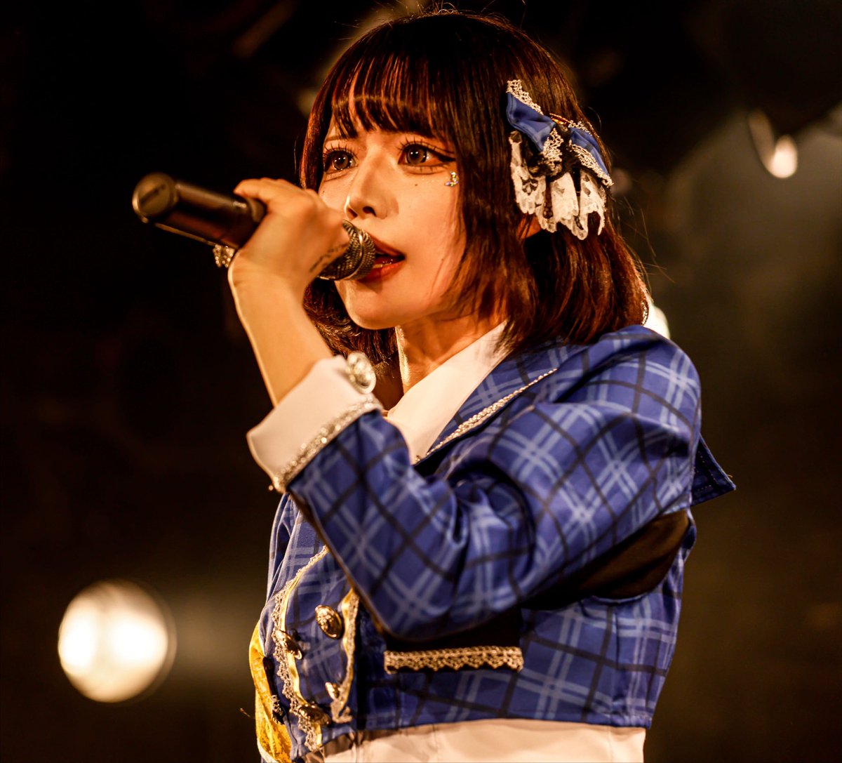 wodoru_maru's tweet photo. ◀︎アイドルの表面　　　アイドルの裏面▶︎ https://t.co/8put9jglwY