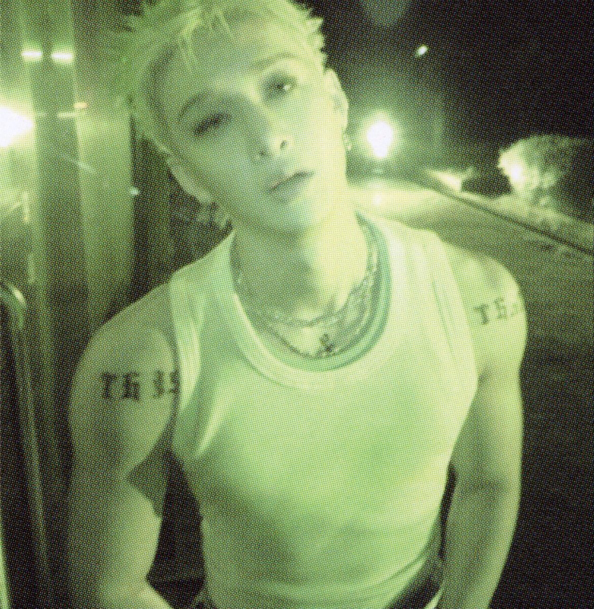 jsungjorts's tweet photo. when he goes in to kiss you eyes open https://t.co/3bnzqH4zRh