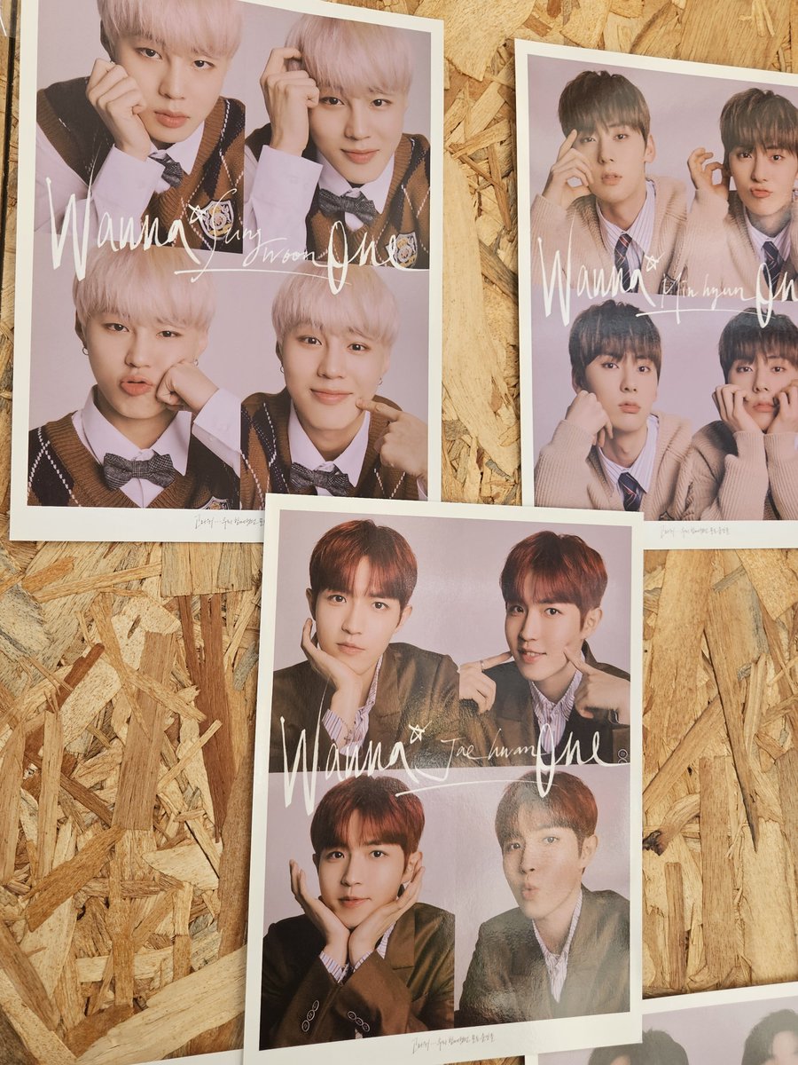 yeon_jung0204's tweet photo. 워너원 데뷔 9주년 재결합 기념 생카 ! 
성수 멜로우즈에서 워너원 생카 한다길래 오늘 시간되서 가봤는데 ㅈㅉ 워너원의 활동 역사가 딱. 너무 추억이 새록새록하고 굿즈들도 전시되어있어서 너무 특별하고 행복했어요...❤️‍❤️
짱!!! https://t.co/S6DxJmXvO2