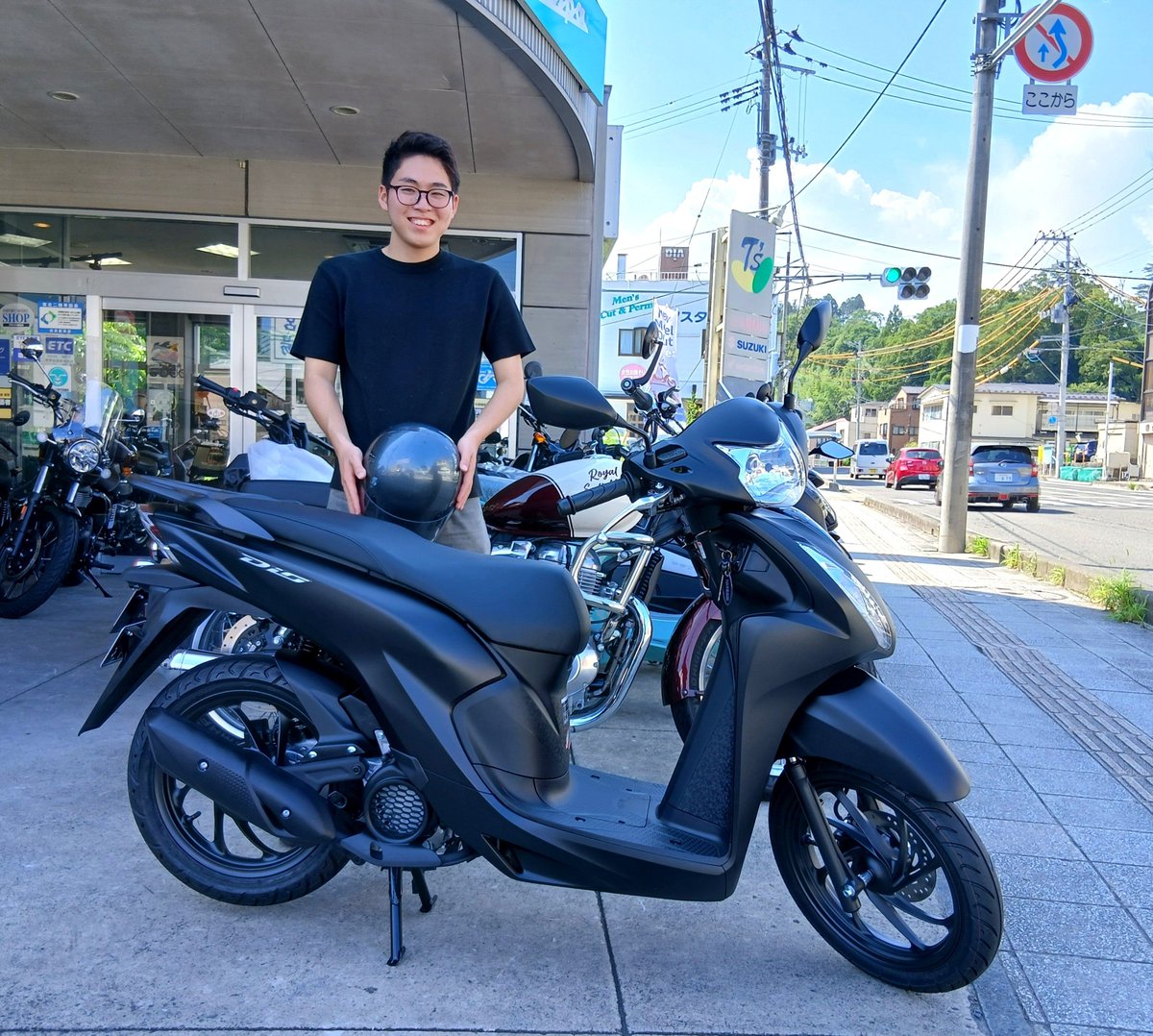ts_onuma's tweet photo. Mさん #DIO110Lite ご納車おめでとうございます。110ccの新原付になったことで坂道も楽々ですね。新しいスクーターと素敵なバイクライフをお過ごしくださいませ! #ティーズ #青葉区 #八幡 #仙台 https://t.co/cb5puaT9k9