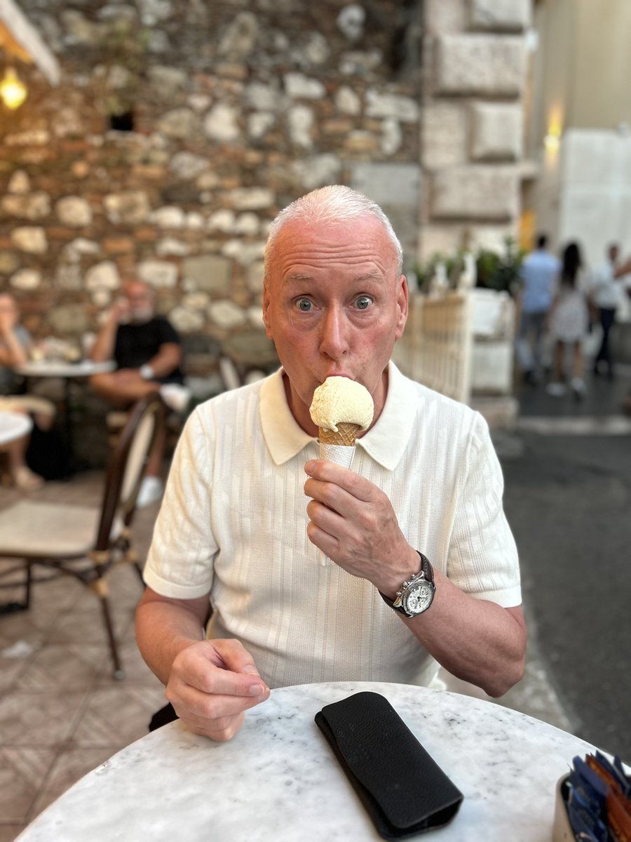 JimWhite's tweet photo. Just when you’re enjoying a holiday in Sicily, Mount Etna starts erupting!! 🌋 🇮🇹 https://t.co/k08DwHR5z4