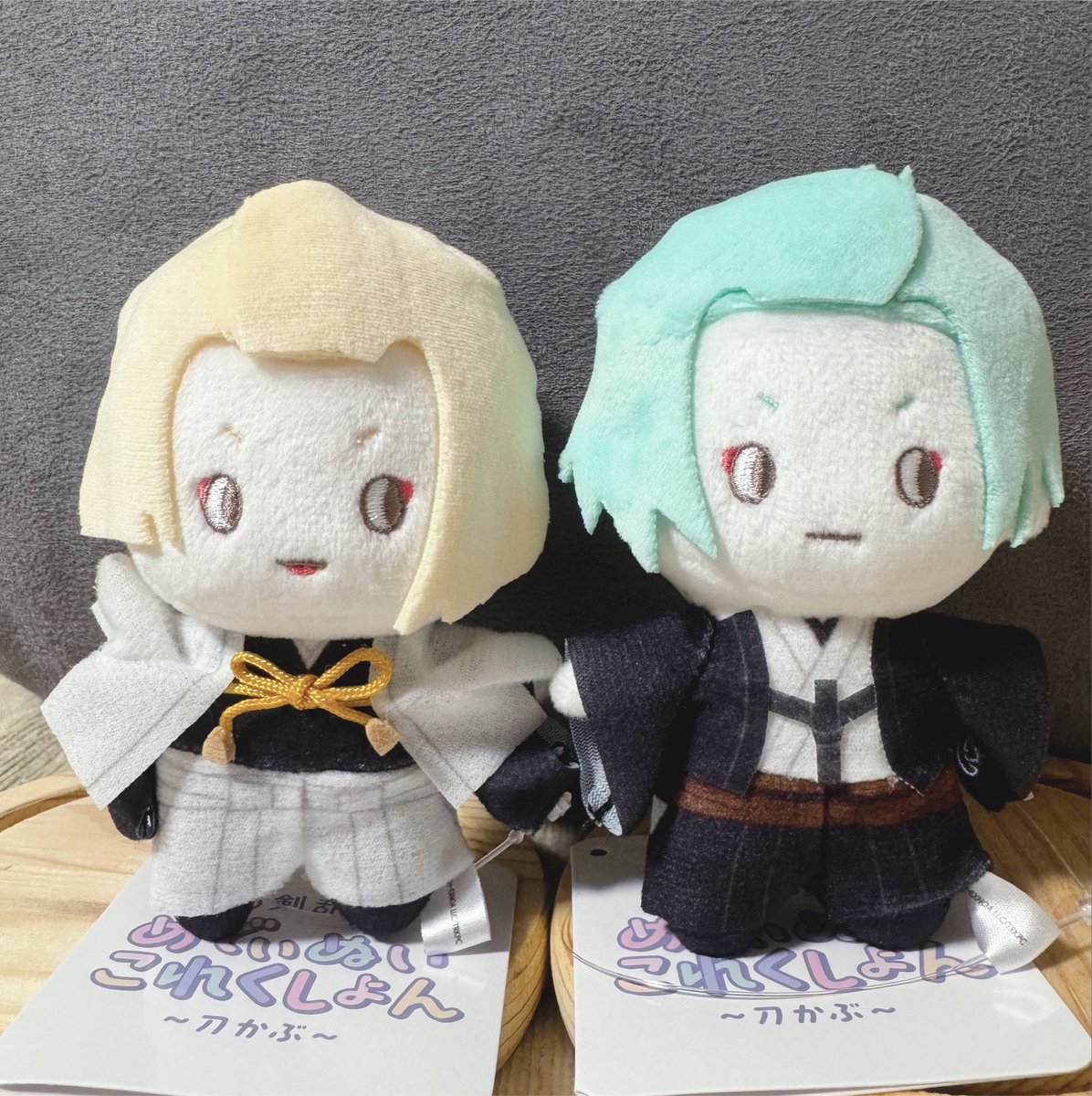 aot3ho's tweet photo. 実は源氏のめでぃぬいもお迎えしてました🌸
この子達を自立させて飾りたいので試行錯誤中🪡 https://t.co/ApaUU7byVA