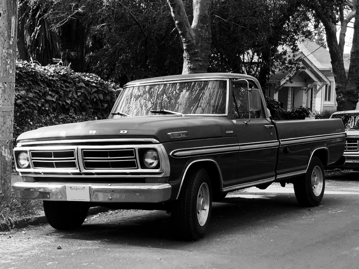 SFcarspots's tweet photo. #FordFriday Spotted this cool “Bumpside” 1971 Ford F100 Ranger XLT Camper Special Pickup.
#Ford #FordF100
#FordF100Ranger #FordF100RangerXLTCamperSpecialPickup #FordPickup #F100RangerXLTCamperSpecialPickup #F100RangerXLTCamperSpecial
#F100RangerXLT #F100Ranger #F100
#Bumpside #BumpsidePickup #FordMotorCompany #FordMotors #FordTrucks #BuiltFordTough #AmericanTruck #AmericanPickup #carspotting #carhunting #SFcarspots #FordbySF #FordTrucksbySF
Spotted 03/29/2026 Picnic Valley, San Rafael, CA