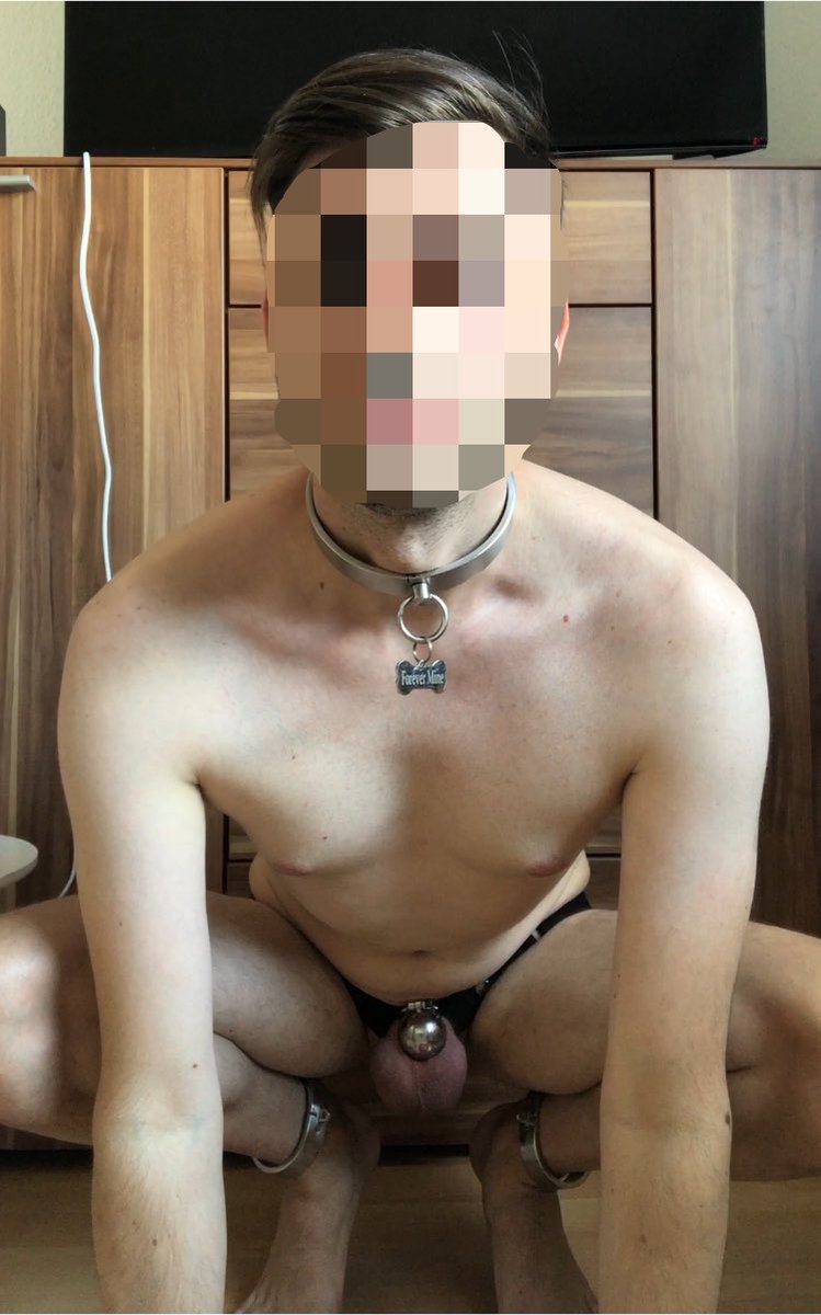 pup_mushroom93's tweet photo. Locked and collared everyday. Still in training to become the perfect dog for my Master. ๐ถ
#chastity #chastityslave #peniscage #slave #petplay #puppyplay #gayslave https://t.co/64Sz3ELBcc