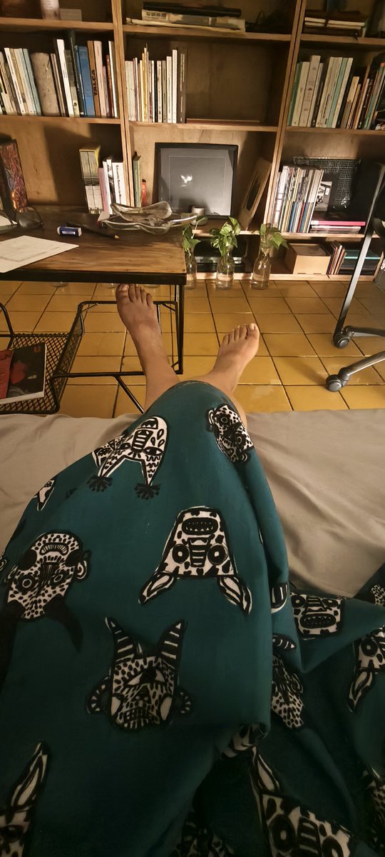 lucales's tweet photo. Pensé que no tenía un "living room for music reading, sitting" como los #Eames (Case Study House No. 8).
Le doy cuenta que si! A mí modo porque aquí también se baila! https://t.co/RGzOF3smTW