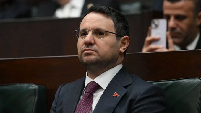 politicturk's tweet photo. Akın Gürlek: "Türkiye pazar günü yeni bir sabaha uyanacak." https://t.co/dN5loCYkym