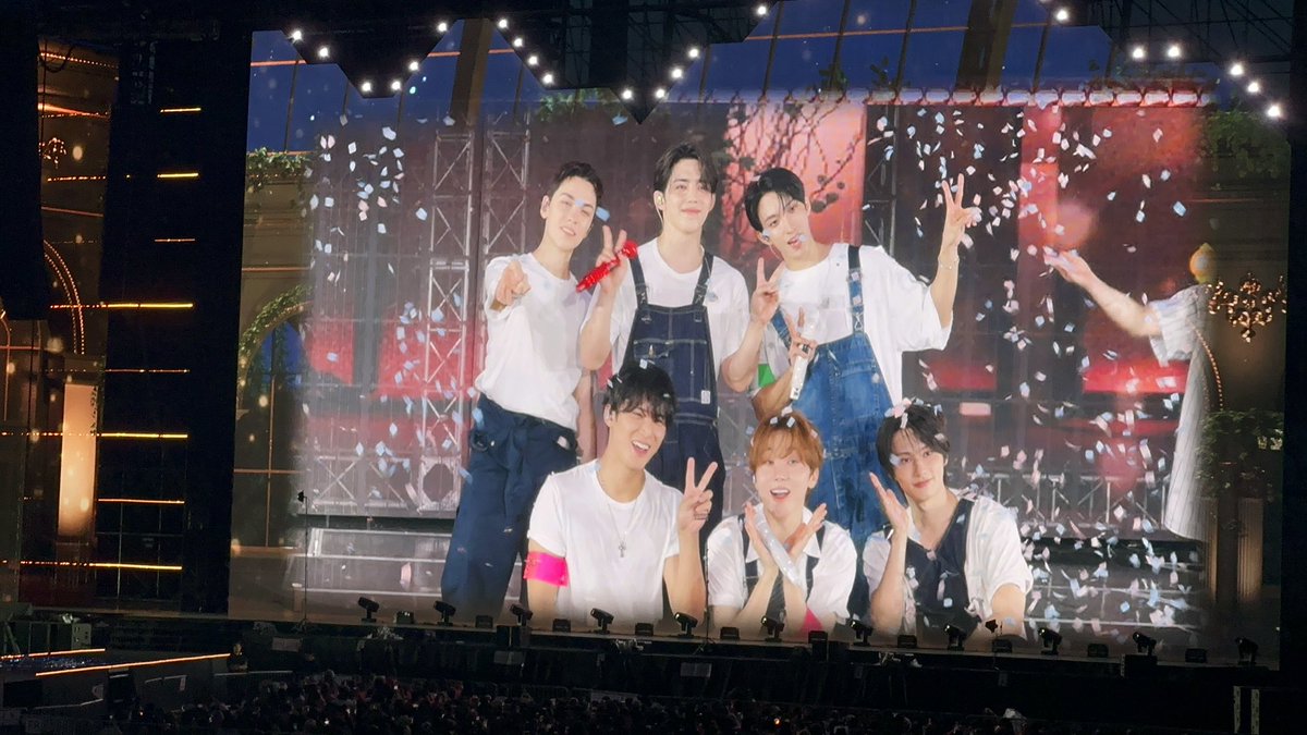 love_for_the8's tweet photo. ♥캐럿 1000일 기념 이벤트♥

물품: 개봉앨범, 포카 등 여러 굿즈들
참여방법: 해당 게시물 #rt , ♡

*rt계는 추첨에 포함되지 않습니다
*8월 20일 당첨자 발표예정 https://t.co/Xzt5V7HAZG