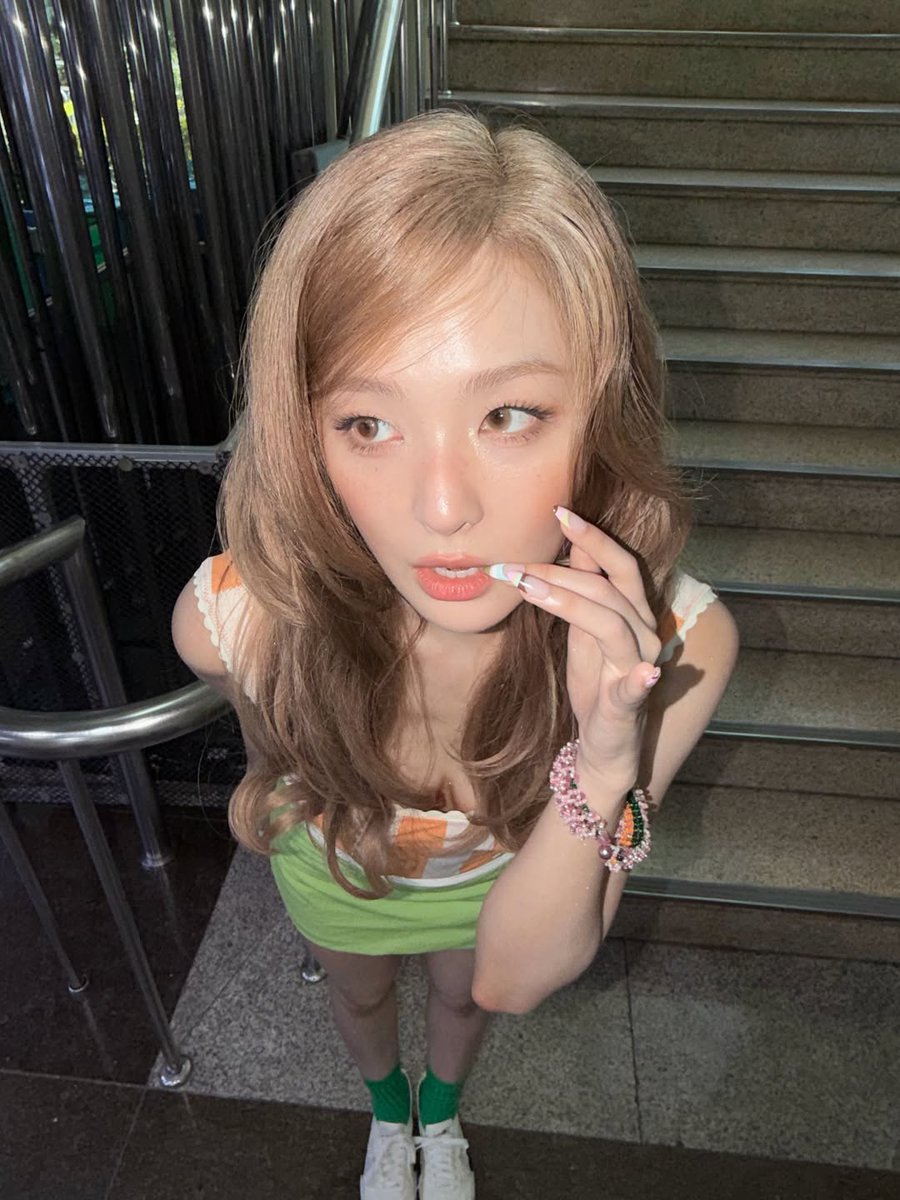 seurrene_'s tweet photo. KANG SEULGI https://t.co/hRwyDwLv7m