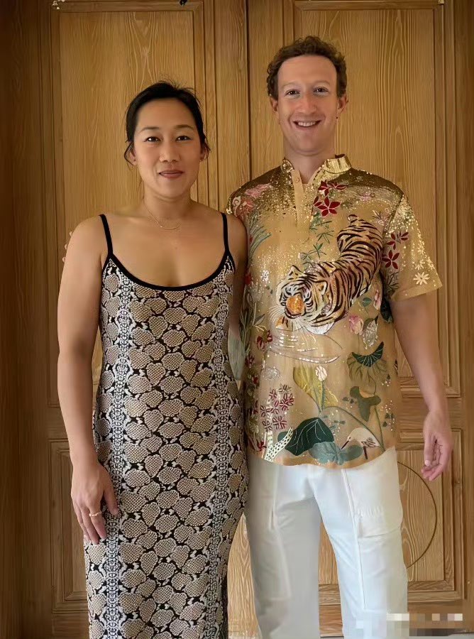 0xadou's tweet photo. 扎克伯格那么有钱，为啥还要找一个相貌平庸的女人做老婆？ https://t.co/RX0jAjO1fB