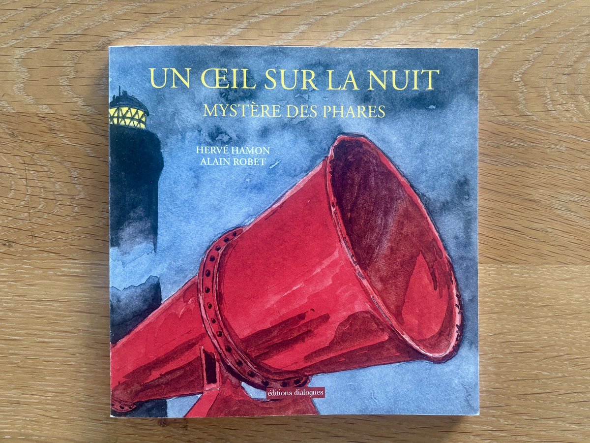 Gardien2Phare's tweet photo. 💡📘 Parution aux éditions Dialogues d'un beau petit livre sur les phares intitulé «Un oeil sur la nuit - Mystère des phares», un texte de Hervé Hamon illustré par de belles aquarelles d'Alain Robet, peintre et dessinateur brestois qui vient malheureusement de nous quitter...⤵️ https://t.co/9AOT4aw16X