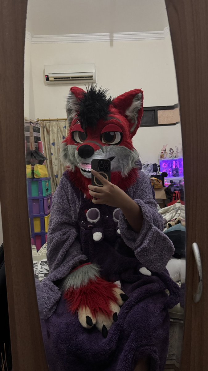 MunchieFoxy's tweet photo. fursuit friday posting on a saturday
.
.
.
#furry #fursuitfriday https://t.co/fZGtpC6XTn
