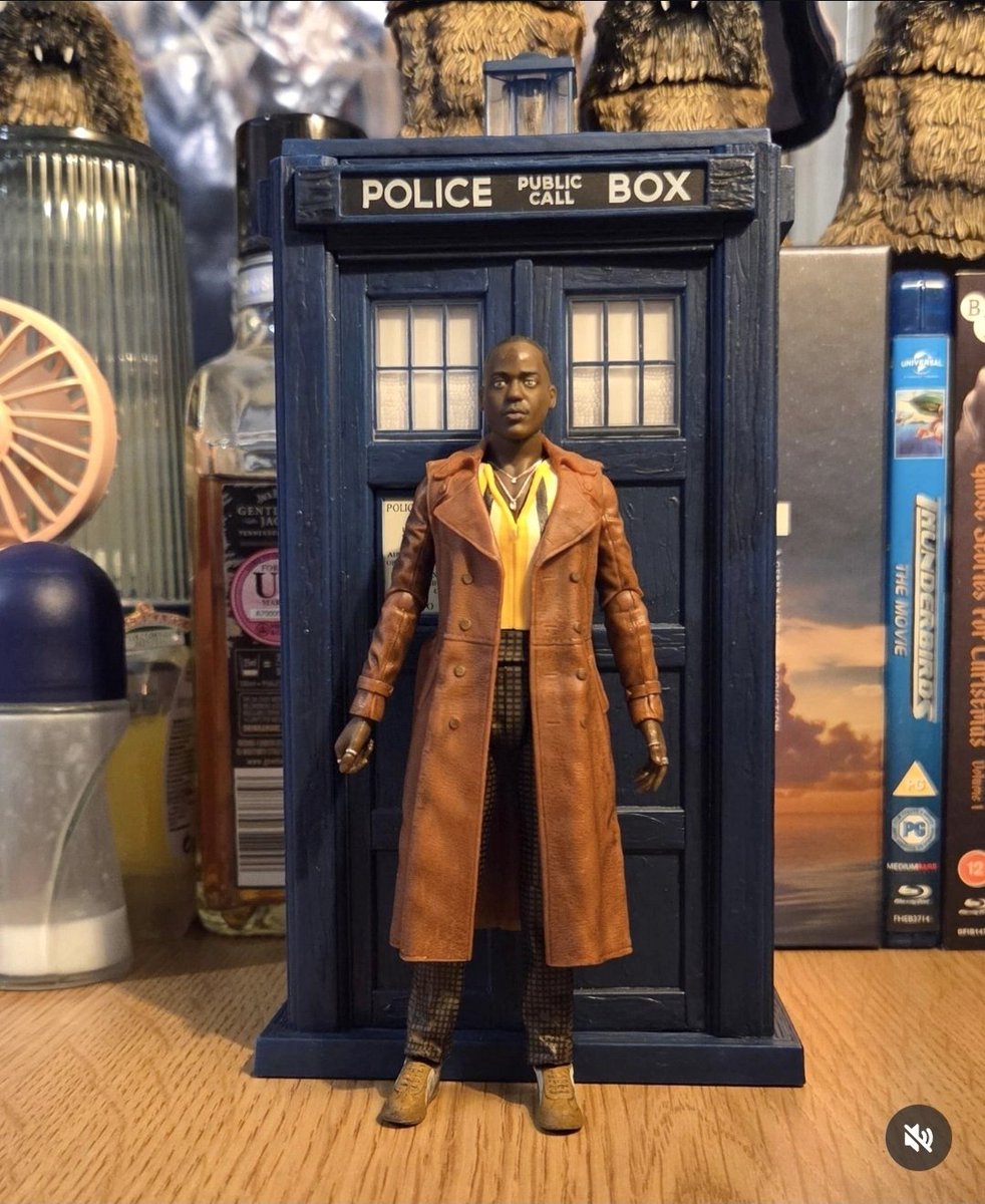 57305films's tweet photo. The 15th Doctor set https://t.co/WMLqNQo2LL