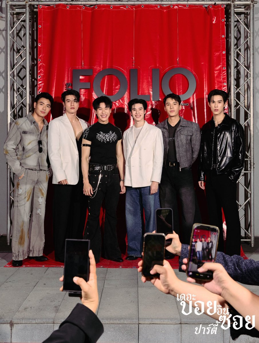 realpikpariss's tweet photo. บรีฟคืออะไร เคะยิ้มนะครับเหรอ 555555555555555555555555555555555555555555555555555 https://t.co/LRqa9Hrgwh