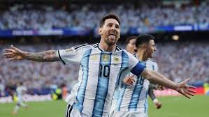 SRKS_LGE's tweet photo. Thierry Henry bongkar sisi Lionel Messi yang jarang dibahas:

Bukan cuma soal bakat, tapi obsesi terhadap kesempurnaan. Ia terus mengulang latihan, termasuk tendangan bebas, sampai mencapai standar yang diinginkannya.

Soal Messi vs Ronaldo? Menurut Henry, nikmati keduanya tanpa harus mencari siapa yang lebih hebat.