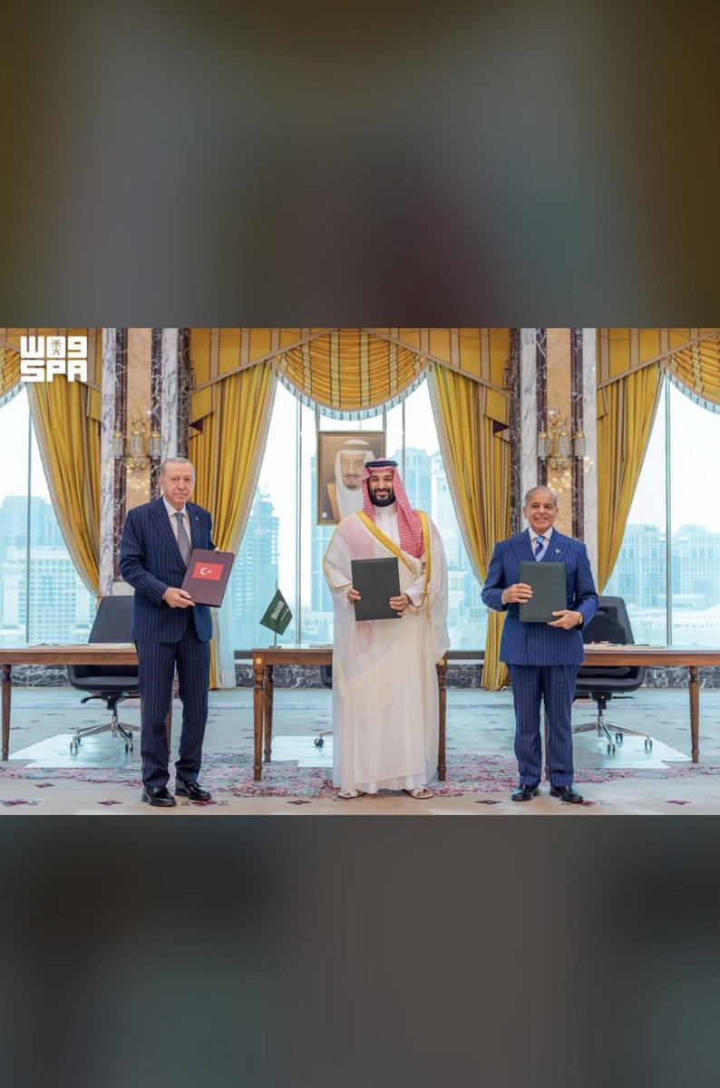 alyaniam_'s tweet photo. دام عزك يا وطن للإسلام والسلام ونصرة المظلوم.
والسعودية وباكستان وتركيا اكبر و أقوى الدول الإسلامية قوة اقتصادية 
ونووية وعسكريه تحب  ان يعم الخير والسلام كل العالم … https://t.co/bcAmk0FTgx