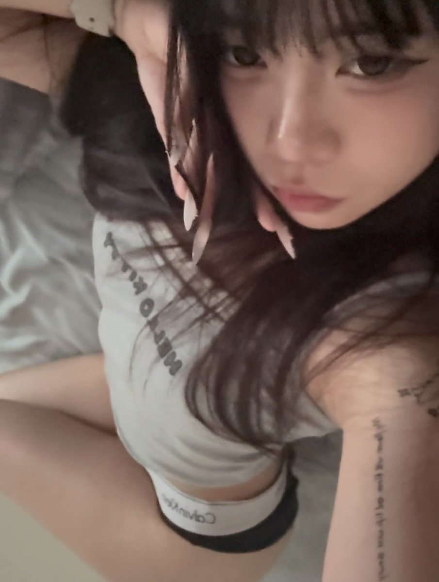 ophyy__'s tweet photo. i had dick in my neck everyday

#nsfw #fuck #cumtributeِs #sex https://t.co/20j5vhG5ei
