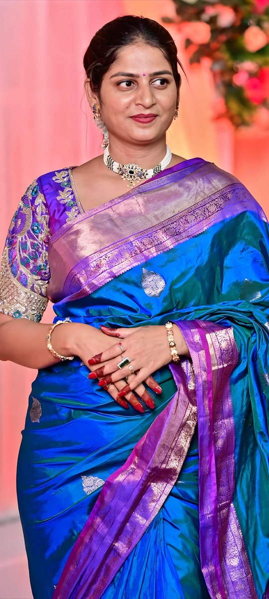 WallpaperIndian's tweet photo. A striking tattoo accents her graceful style, blending modern artistry with a beautiful presence
👑 Sapna Thorat 💙
#SapnaThorat #Sapna https://t.co/LnSZfOLHoT