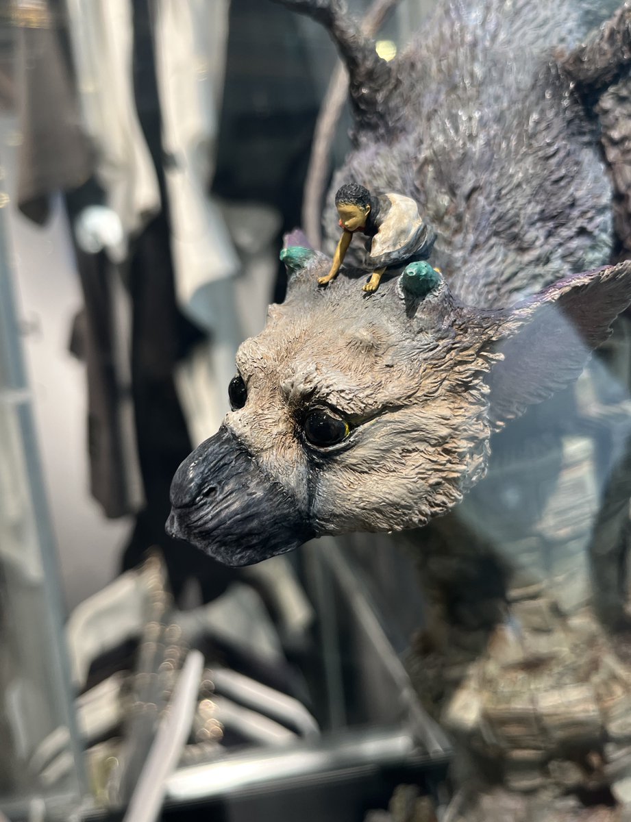 Genki_JPN's tweet photo. The Last Guardian Trico statue! https://t.co/zE6stQsSaH