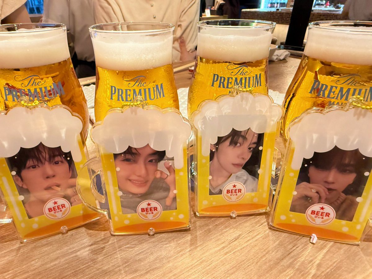 leomeow_22's tweet photo. 昨日も安定に楽しかった( •̀ ̫ -︎︎ )🌟まあまあ飲んだのにみんな全然酔ってなくておもろいｗｗｗｗｗｗｗまたすぐ集まろうね💛 https://t.co/893jbxs2Em