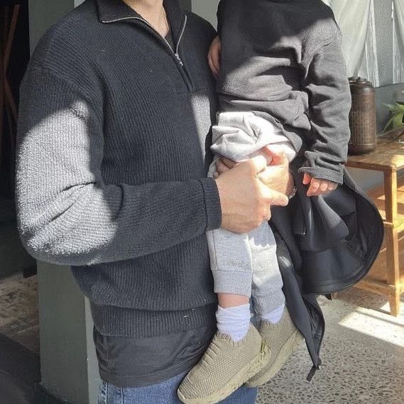 esisipeony's tweet photo. "Selamat Ulang Tahun, Bapak"

Bapak, Papa dan Dedek

#jeongcheol ft Mg as their only Son
#bapakpapadedek https://t.co/5N3wXjvfIB