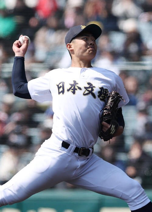 ruma_kure17's tweet photo. 第3試合:日本文理VS大分商
日本文理は選抜を経験した制球が武器のエース染谷崇史と双子の弟の分まで奮起する吉田流太で再び決勝を目指す
大分商はチームに献身的な緩急が武器の米田泰志と投打ともに軸のエース 平田玲翔で久々の勝利を
日本文理:染谷崇史
大分商:米田泰志 https://t.co/mXP35nlxtr
