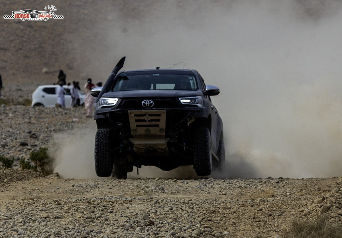 HorsePower_Pak's tweet photo. Racer at Jhal Magsi Desert Challange 2025 Race Day.
.
.
.
#Pakistan 🇵🇰 #offroad #motorsport #JhalMagsiDesertChallenge #jhalmagsirally #racing #HorsePowerMagazine #urdu #desert #rally #worldwide #foryoupageシ #rallylife #offroadracing
#desertrally #adventure #teamsultan https://t.co/uAFZKkLnVL