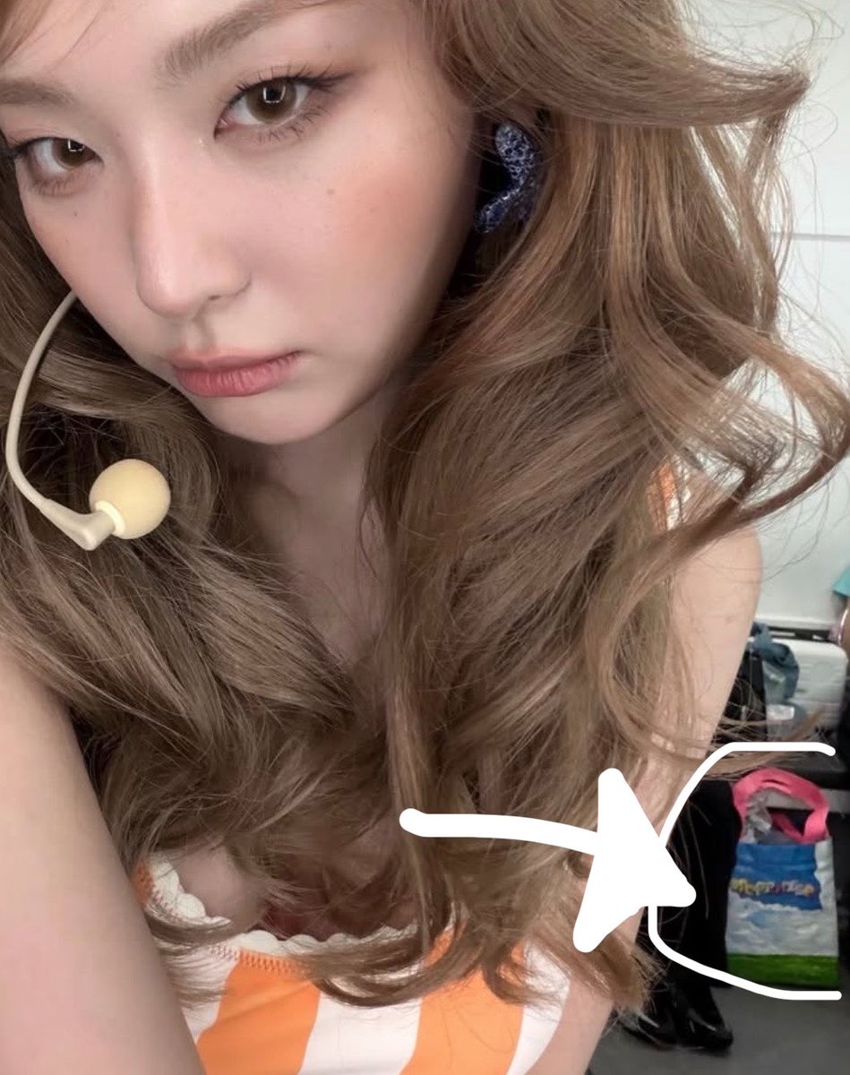 kbaeiim's tweet photo. วงที่ใช้ md ตัวเองในชีวิตจริง55555555 https://t.co/8hyDi5AZ6D