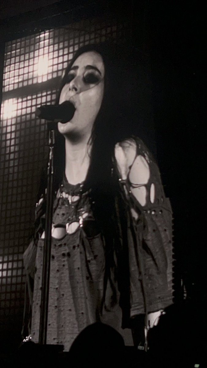 olipixen_'s tweet photo. Mama charli https://t.co/D35I2EJpmv