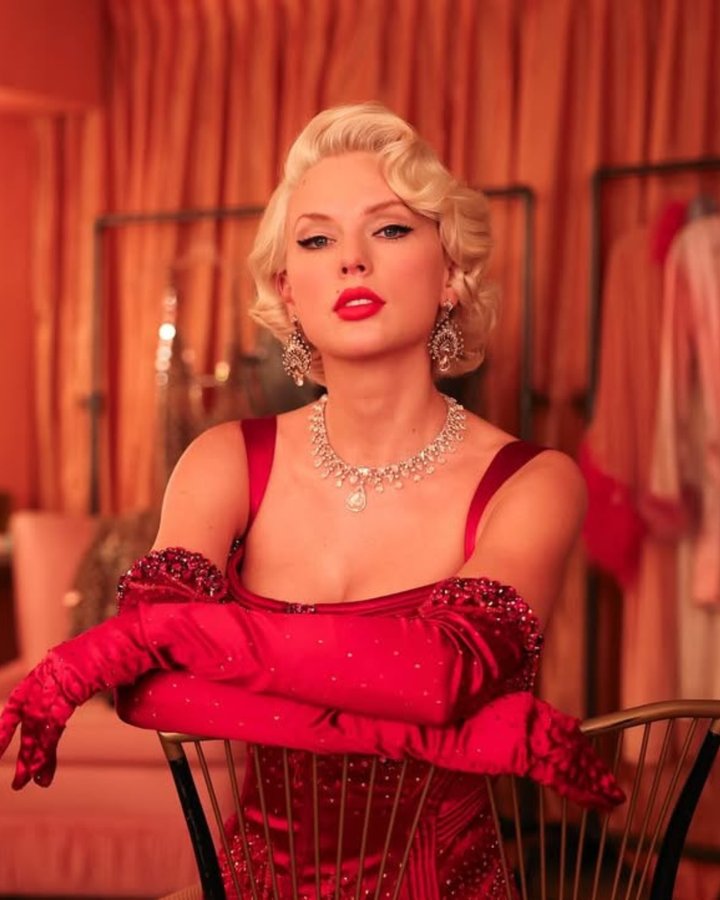 Piccioni_Pop's tweet photo. Taylor Swift ha rimosso l'audio delle canzoni «august», «Opalite» e «Father Figure» dai video pubblicati dal team di Donald Trump su Tik Tok. https://t.co/IvbSp95sf6