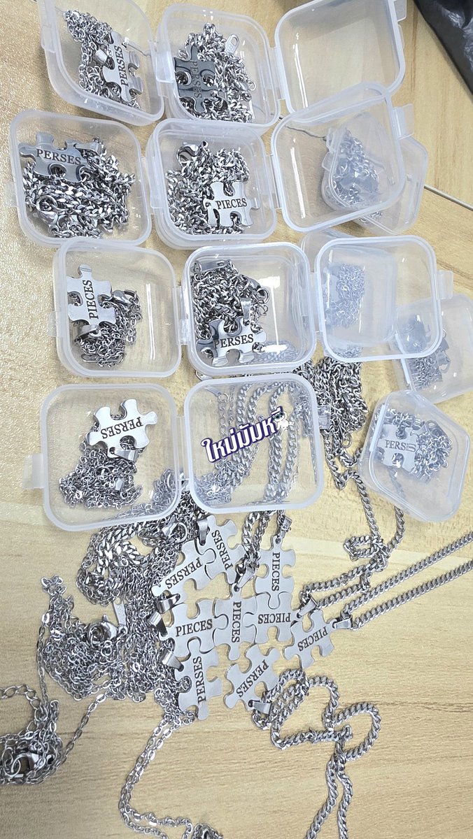 Peemainoomai's tweet photo. มี give away ไปแจกเหมือนเดิมนะคะ 
แล้วเจอกันค่า PIECES 💜
#PERSES_UNCENSORED https://t.co/JBWkpDPrS8
