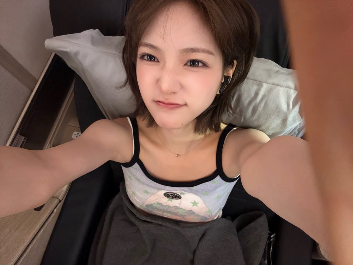 jiyupic's tweet photo. 260808 #지유 🐌🫧 https://t.co/eVu9MkJR3l