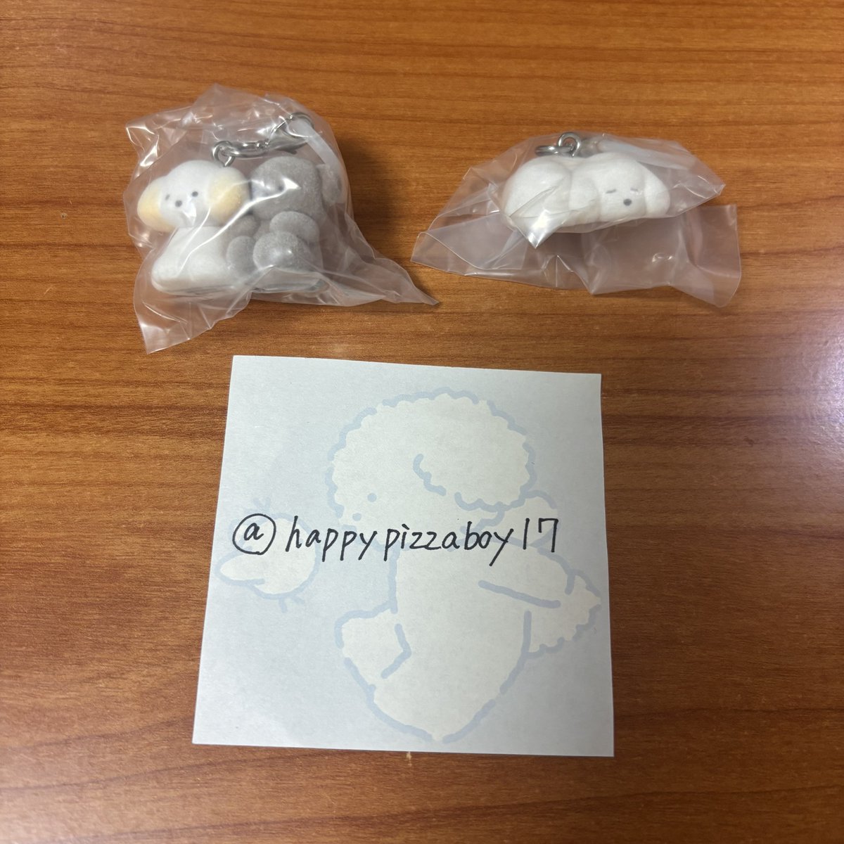 happypizzaboy17's tweet photo. いろんないぬのめじるしアクセサリー illustration by てらおかなつみ 交換

【譲】いぬとくまのぬいぐるみ　おやすみいぬ
【求】おはなといぬ

※ いぬとくまのぬいぐるみ🔁おはなといぬ の交換はおやすみいぬと纏めてのみ
※固定ツイ参照

郵送希望📮

お気軽にお声掛けください https://t.co/6Grg1aoMc5