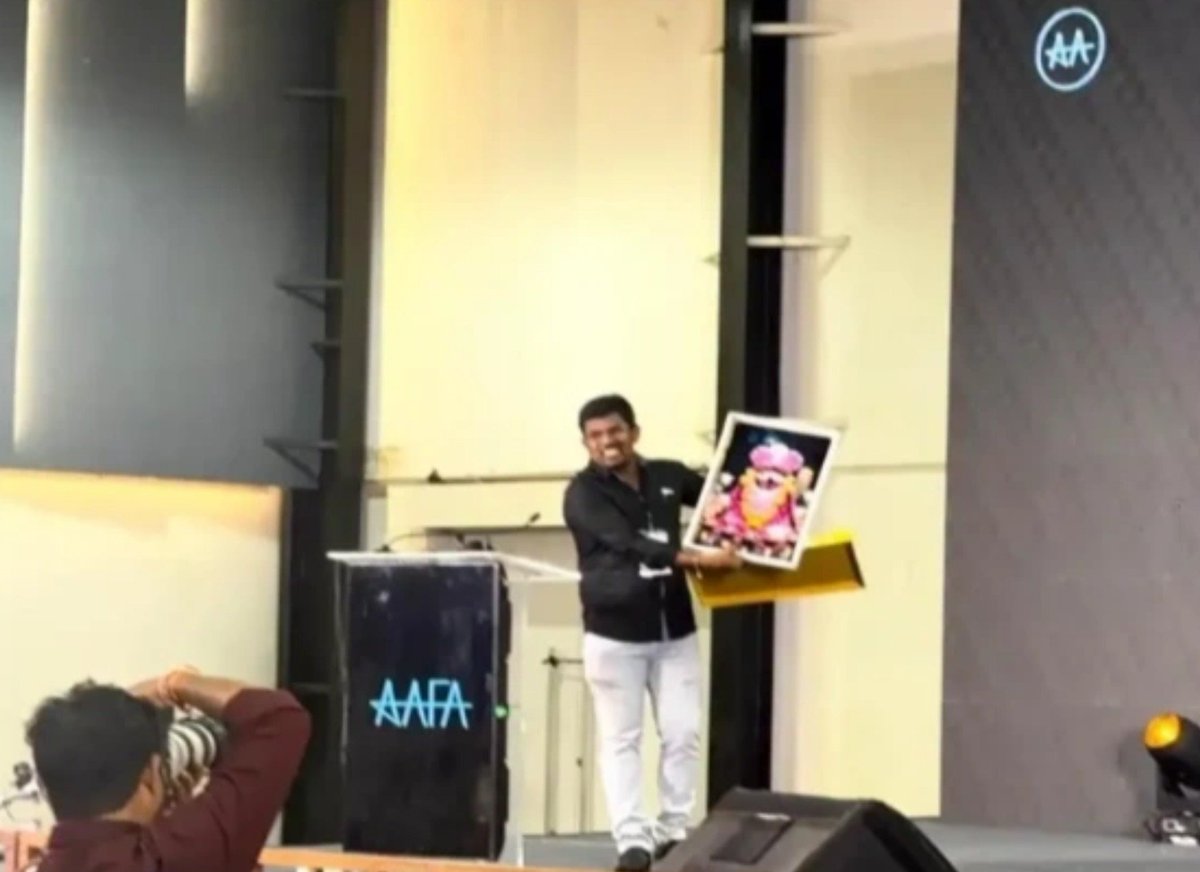 SivaKrishODISHA's tweet photo. Jai Jagannath 🙏🙏 

#AAFA_Annual_Meeting

#TEAM_AA_ODISHA https://t.co/VlAWUcPdS1