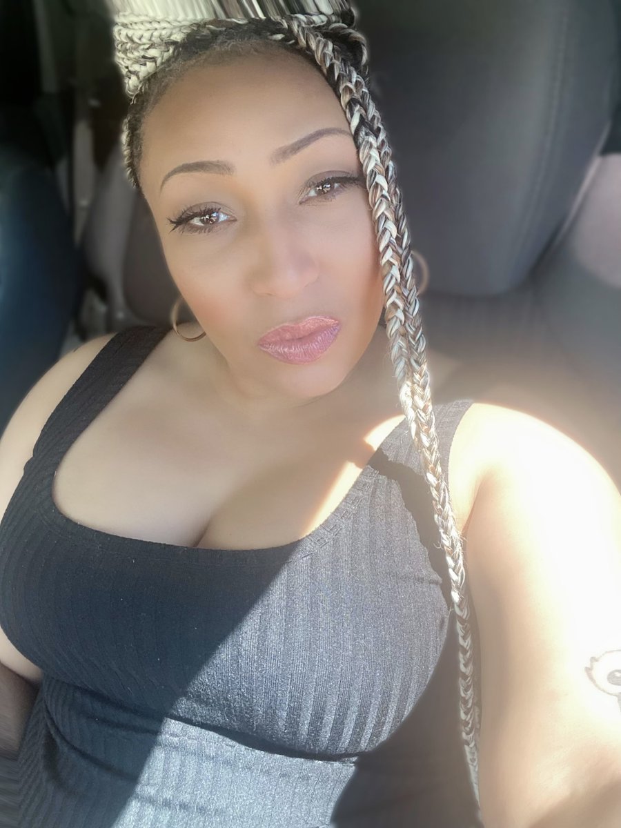 MsBaddiebabe's tweet photo. Join my online show @Stripchat 👉 https://t.co/7D6KB4YmEG #stripchat #stripchatlive https://t.co/LnuLhpsza2