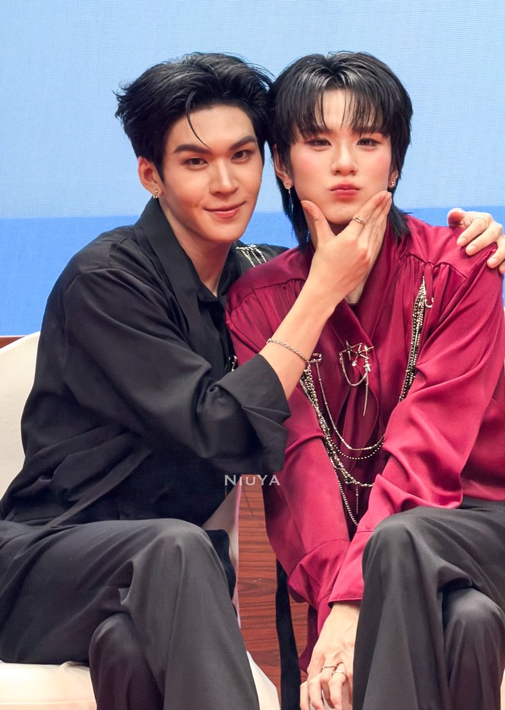 TF_NNJJ's tweet photo. 🦋🥰🐱

#auausave #auautnp #savewrg 
#AuauSaveMeetYouinSummer https://t.co/b8Kb06zD4f