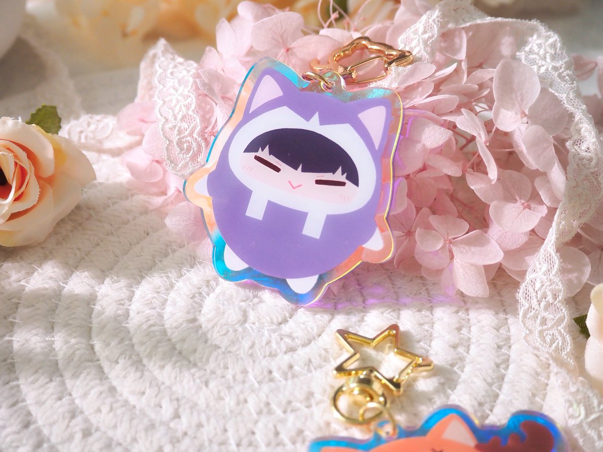 windy67277's tweet photo. 🫎カフくんのお供に🐱保さんも作りました
ふたり揃ってアクキーに💜❤️ https://t.co/amAMe0ppvV