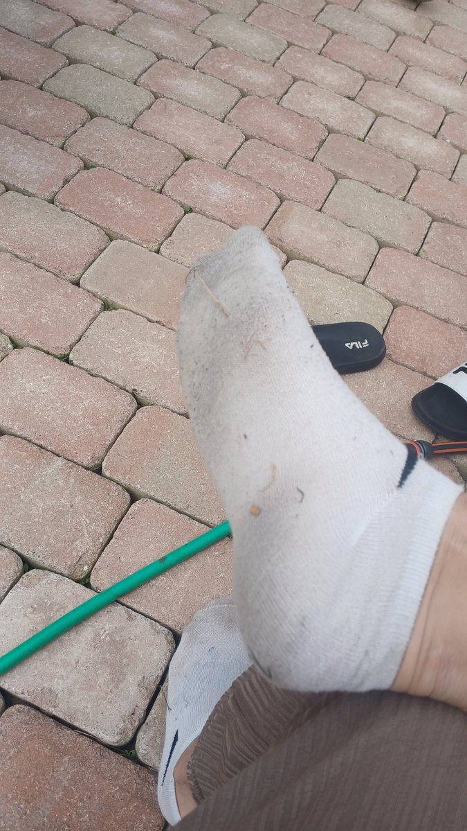 natawo2609's tweet photo. Wer zahlt heute das shoppen antretten!
#fimdom #zahlsklave https://t.co/T73ZHiUQme