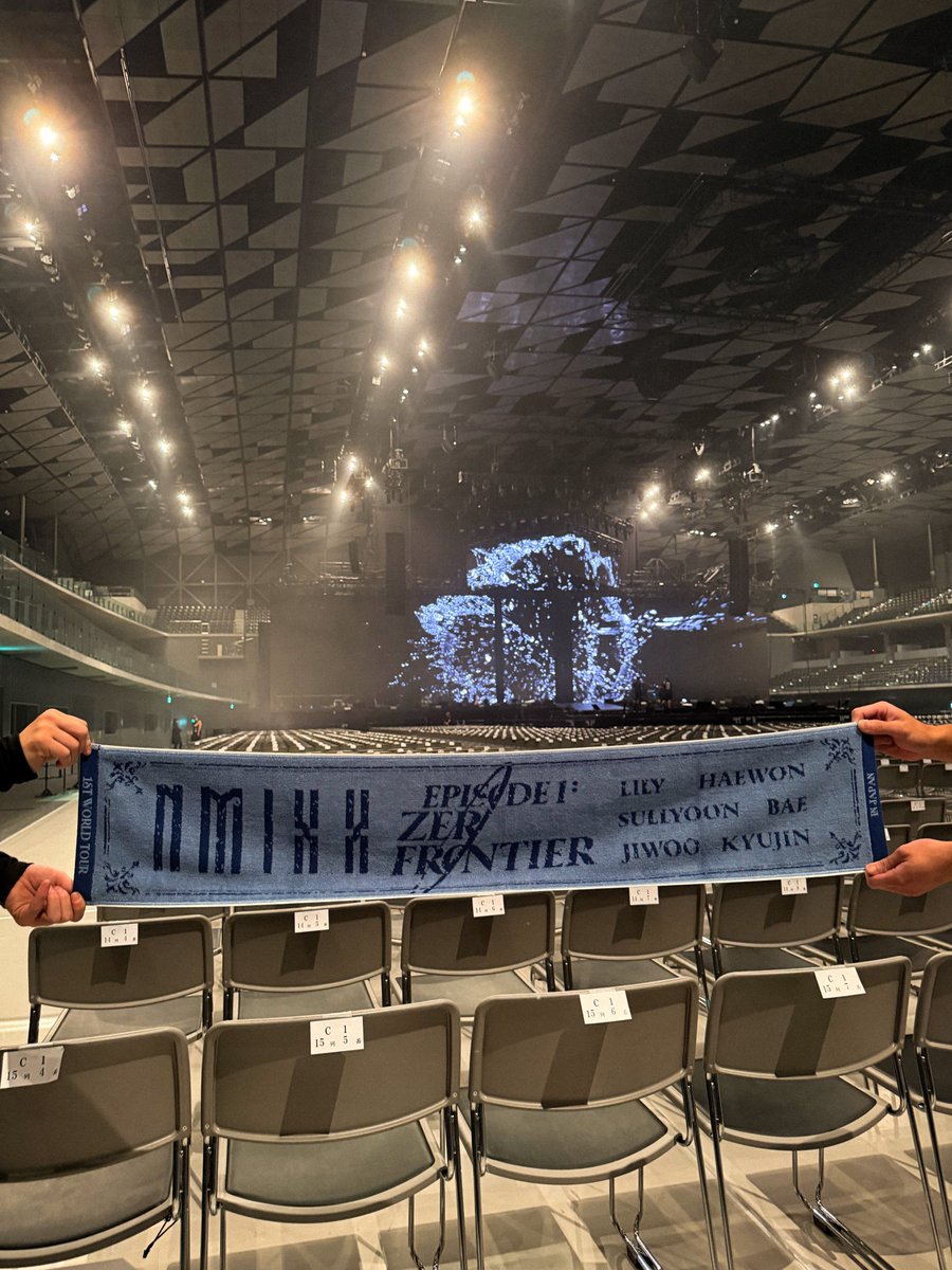 JYPJAPAN_NMIXX's tweet photo. NMIXX 1ST WORLD TOUR <EPISODE 1: FRONTIER ZERO> IN JAPAN DAY1🍀

ついに待ちに待った初日がやってきましたね！🥹💖

絶対に忘れられない、一生の宝物になるような1日にしましょうね🌟

みんなの笑顔を思い浮かべながら準備していたら、なんだか胸がいっぱいになりました💭

NSWERの存在が私たちにとって一番の原動力だから、
今日はステージからたくさんの愛をお返ししますね🎁

最初から最後まで、一緒に思いっきり楽しみましょう🎶
熱中症には気をつけて、あとで会いましょうね！☀️🥤

最高の笑顔で待っていてくださいね〜🥰👋
#NMIXX #엔믹스
#ZEROFRONTIER
#NMIXX_ZEROFRONTIER
#NMIXX_ZEROFRONTIER_JAPAN
#NMIXX_WORLDTOUR_ZEROFRONTIER
#NMIXX_ZEROFRONTIER_JAPAN_Day1