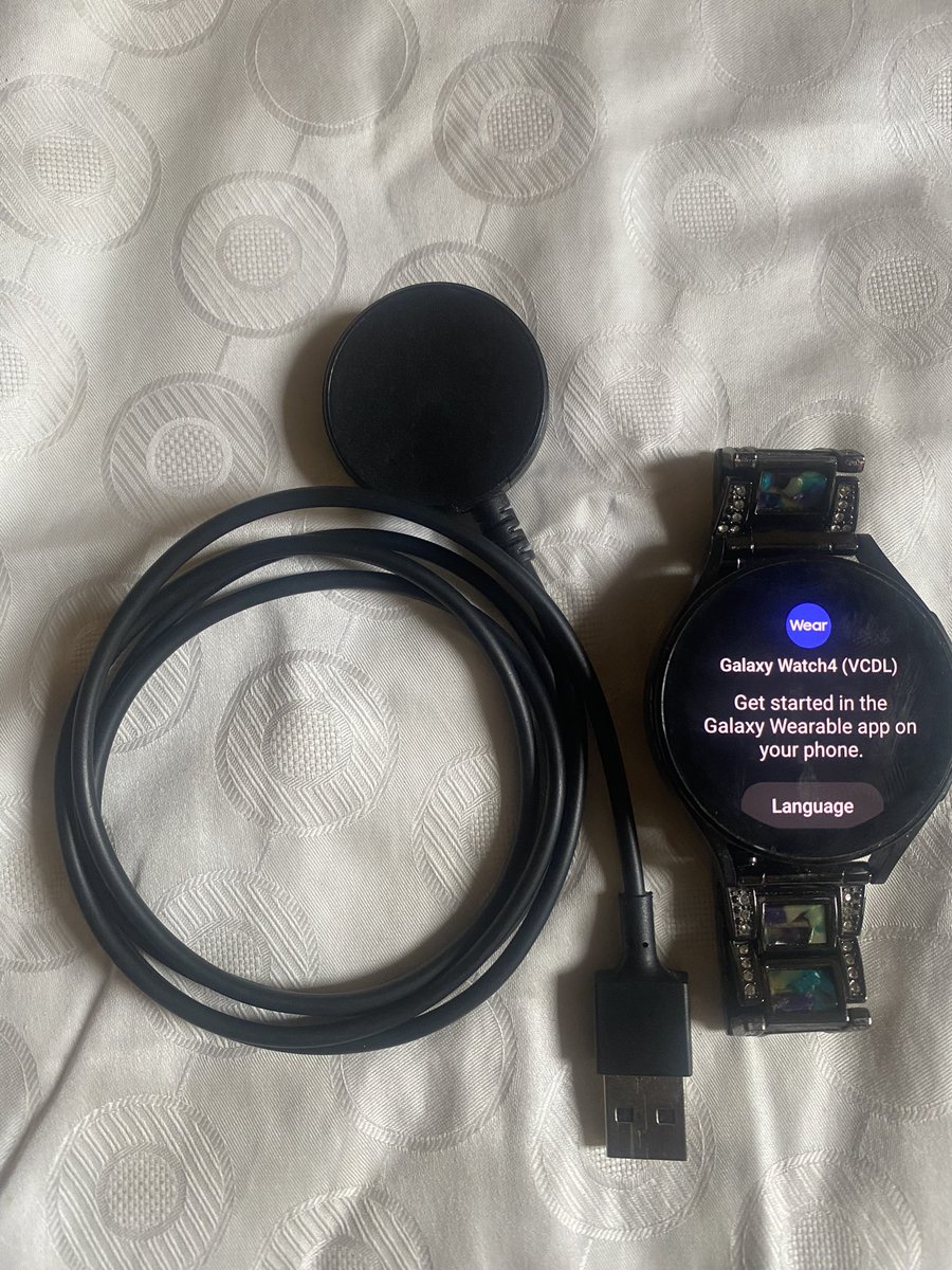thereal_gbebs's tweet photo. this is a clean new open box samsung galaxy watch 4. LTE/GPS 44MM with a free screen protector case of your choice.
Price - 180,000
May D Touching Cristiano Jr. Emission Nikita Judas Bashir 25gb Home Timeline #teenageer Confidential APT Touching #momsonn Another Saturday https://t.co/jmYQwRtmWv