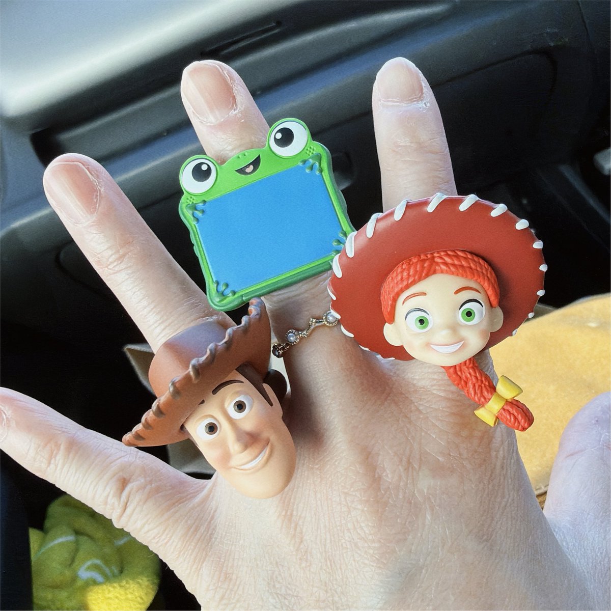 Michel_Pansky's tweet photo. ウッディジェシーリリーパッドが出た💍
ブルズアイが欲しい🐴 https://t.co/ekGA053sAJ