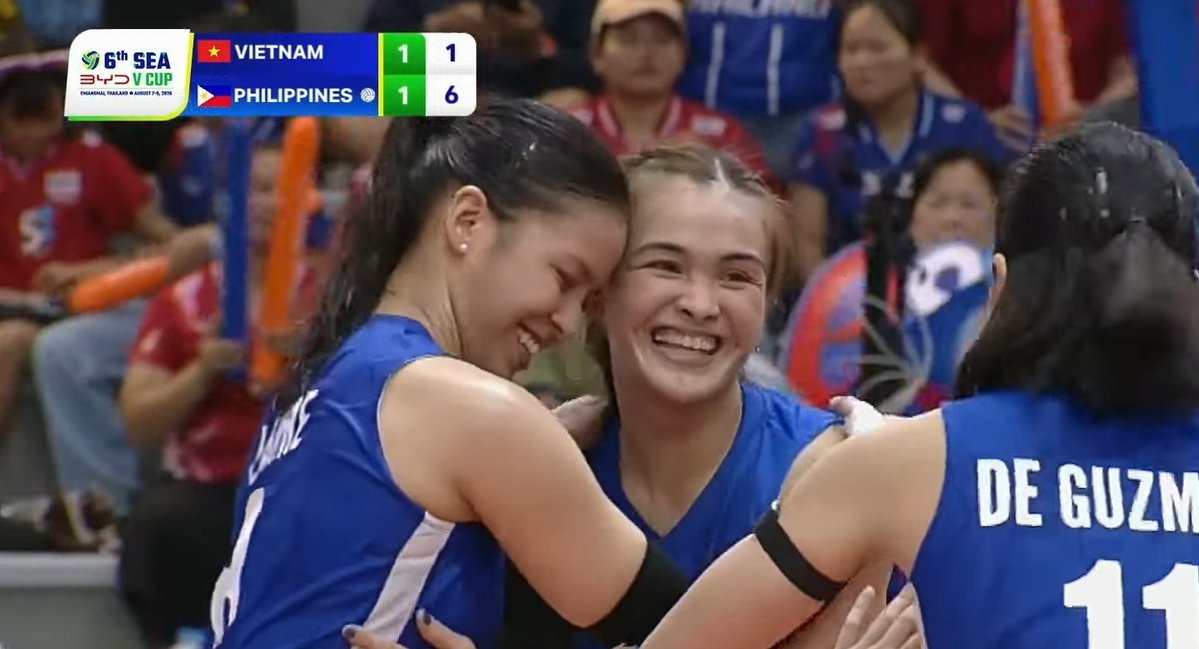 divuhvolley's tweet photo. MY SHAYLAS

#AlasPilipinas #SEAVCup https://t.co/A8sw1q8qKr