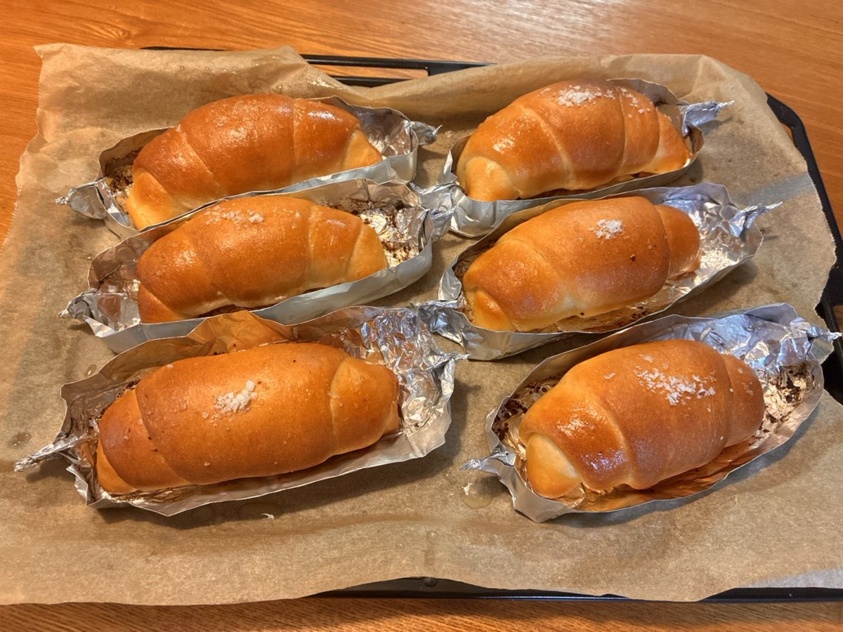 fuka_2050's tweet photo. 久々塩パン🧂🧈🥐 https://t.co/twpjeg5vNr