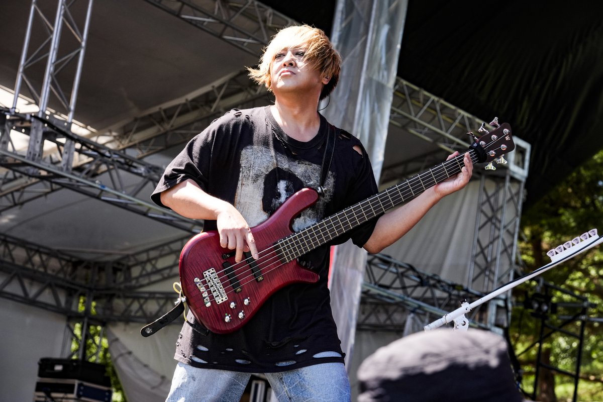 luckyfm_fes's tweet photo. 【SetList + Live Photos】MUCC
LuckyFes'26
GARDEN STAGE 8/8(土)  13:20〜
▶︎https://t.co/yiutaPW7lu

【SetList】
1. 蘭鋳
2. Daydream Believer
3. 謡声
4. Never Evergreen
5. ハイデ
6. 1997
7. ラブレター

@muccofficial
#MUCC #ムック https://t.co/pzMqdiIaUg