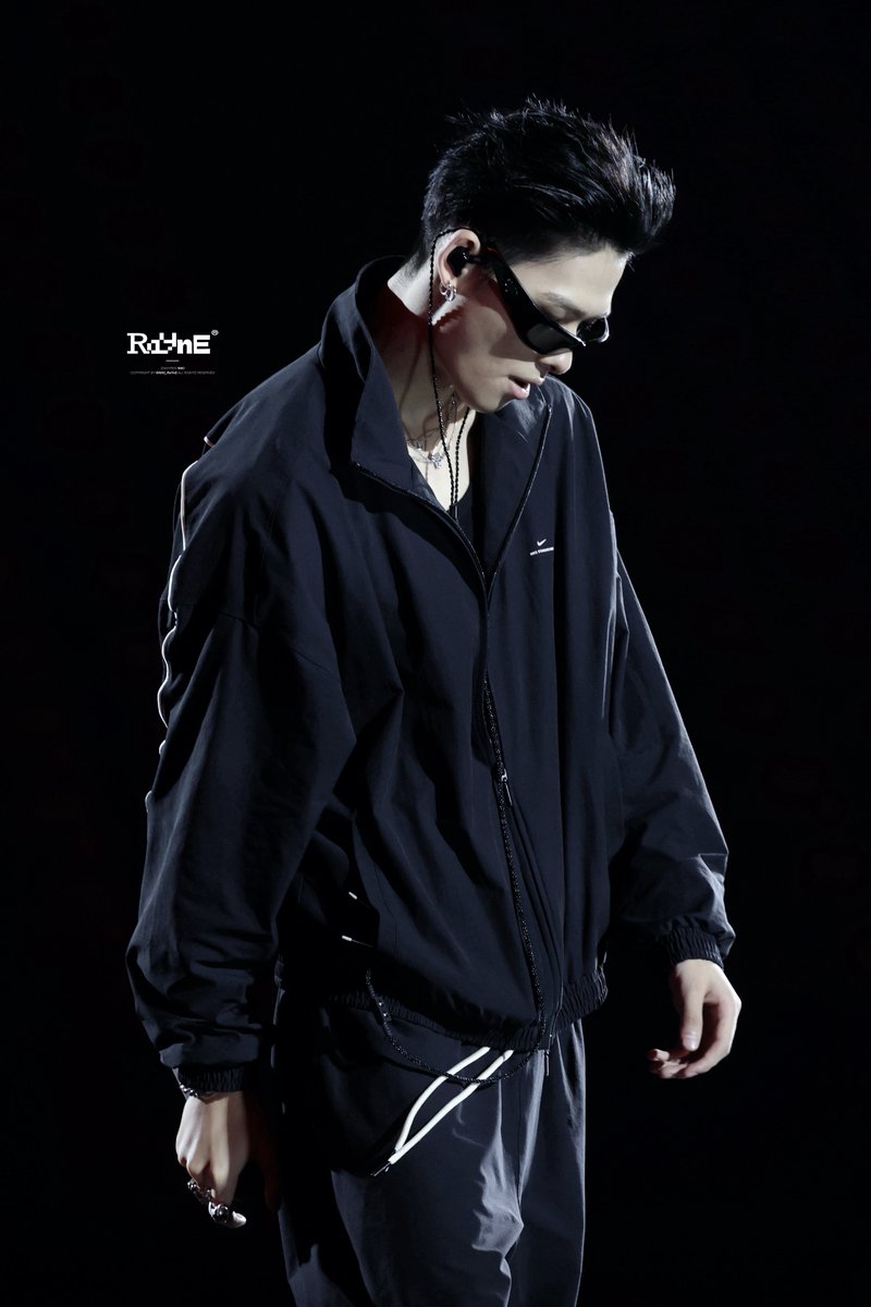 NIKI_RaYnE tweet picture