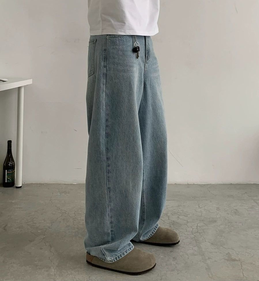 gbolahann0_'s tweet photo. There’s no reason to be wearing skinny jeans as a guy in 2026. https://t.co/uC19C1JjkU