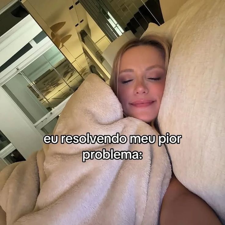 sobreteucaos's tweet photo. "Você não pode ignorar seus problemas indo dormir" https://t.co/G6D84FIzgo