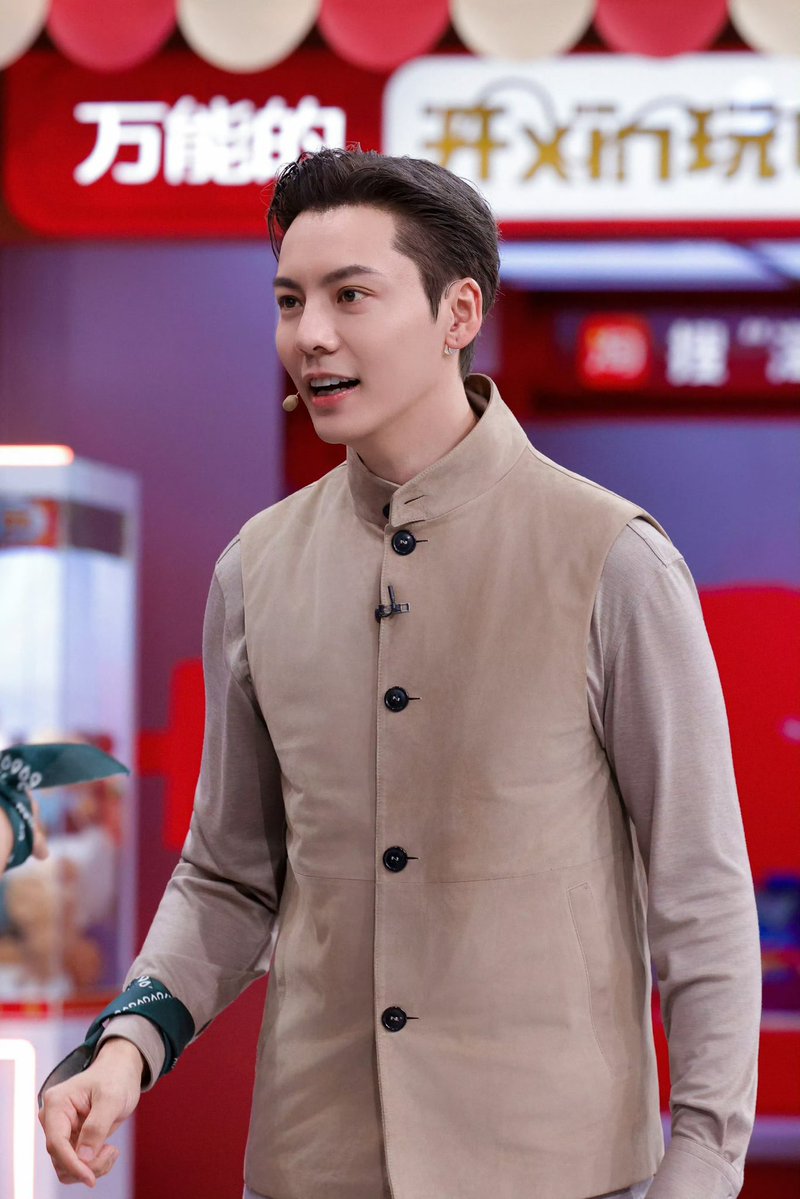 Meayjee's tweet photo. รายการ #สวัสดีวันเสาร์ 2026 
EP.11 พิเศษ 
ดูได้แล้ว MGTV
#เฉินเหว่ยถิง 
#เก้าสกุล #九门
#WilliamChan https://t.co/zVJb2gC3UE