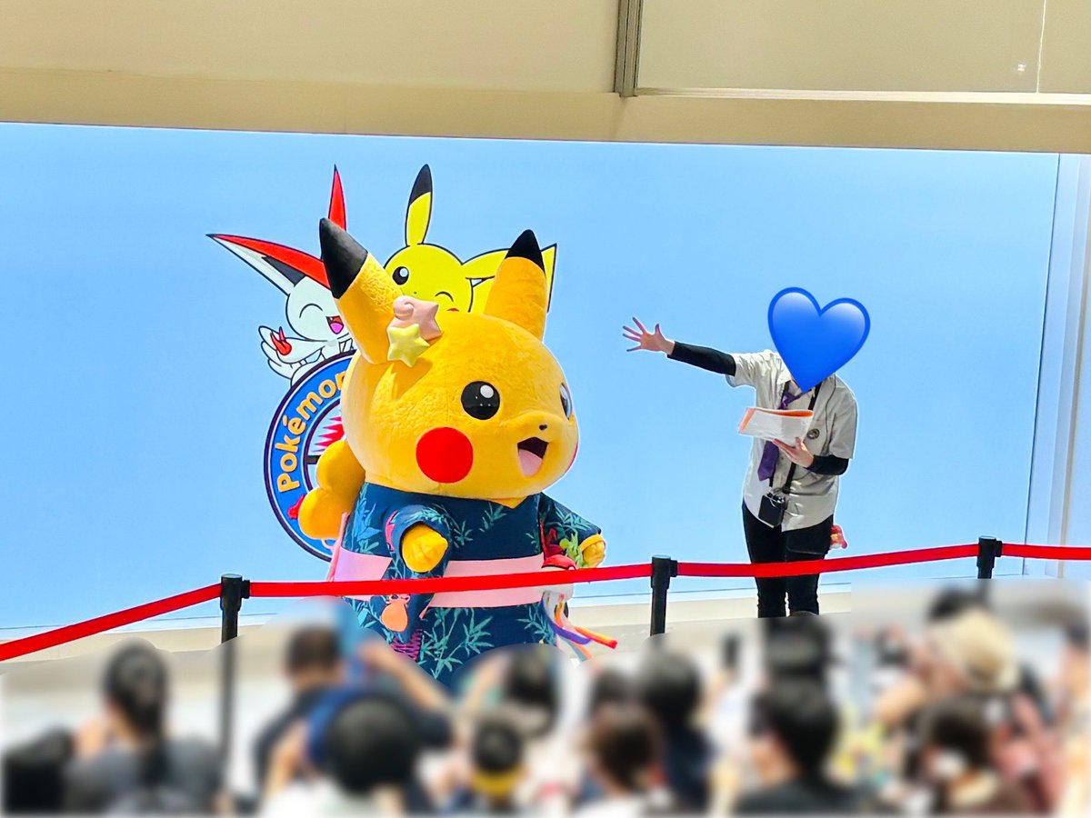 Knd9sppo's tweet photo. ポケセンに七夕ピカチュウいた！ https://t.co/dtLEq5ZxNv